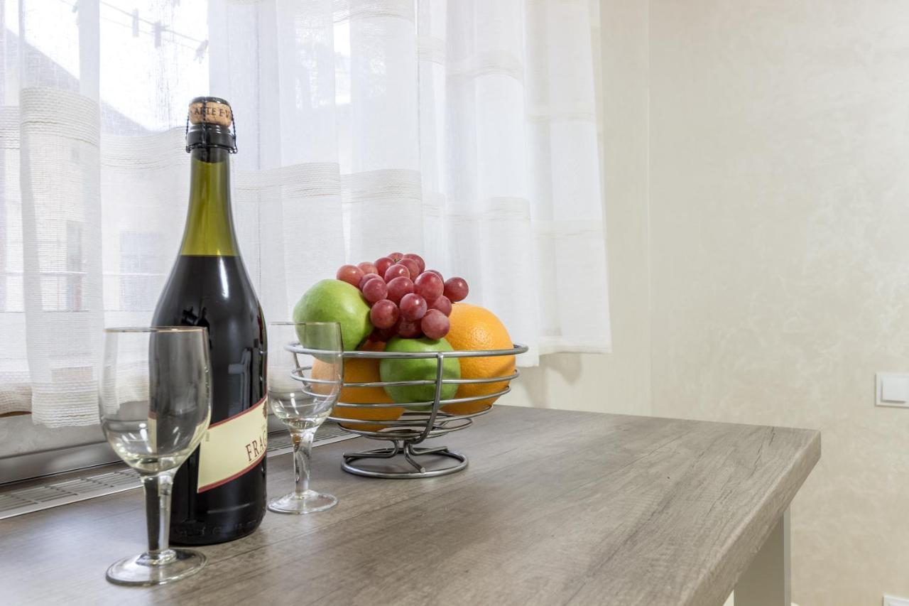 City Center Vip Studio Apartment Lviv Exterior photo