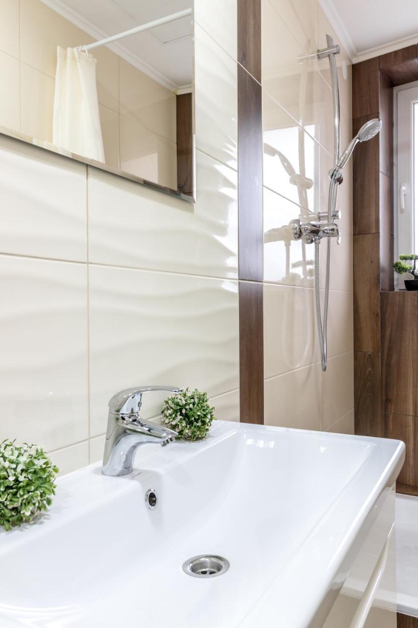 City Center Vip Studio Apartment Lviv Exterior photo